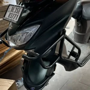 Suzuki Burgman Street 125 Crashguard with Heavy Nylon Sliders Dual Side Front And Rear Protection Guard