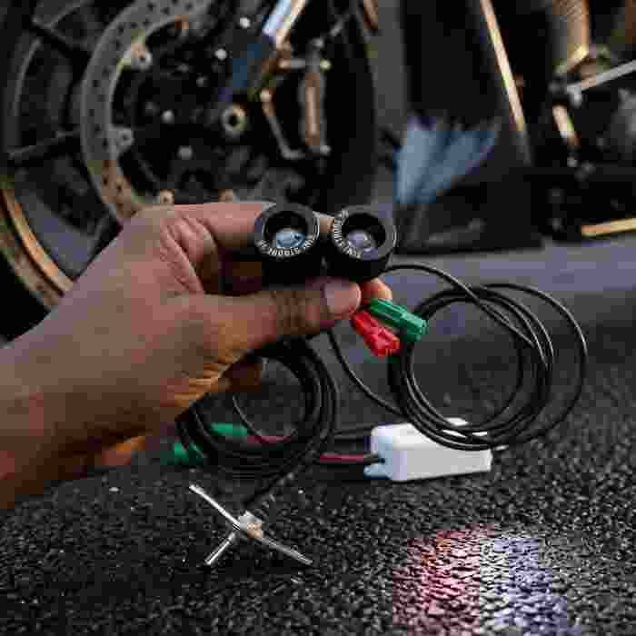 SIMI-Racing-4-700x700 SIMI-Racing-4-700x700